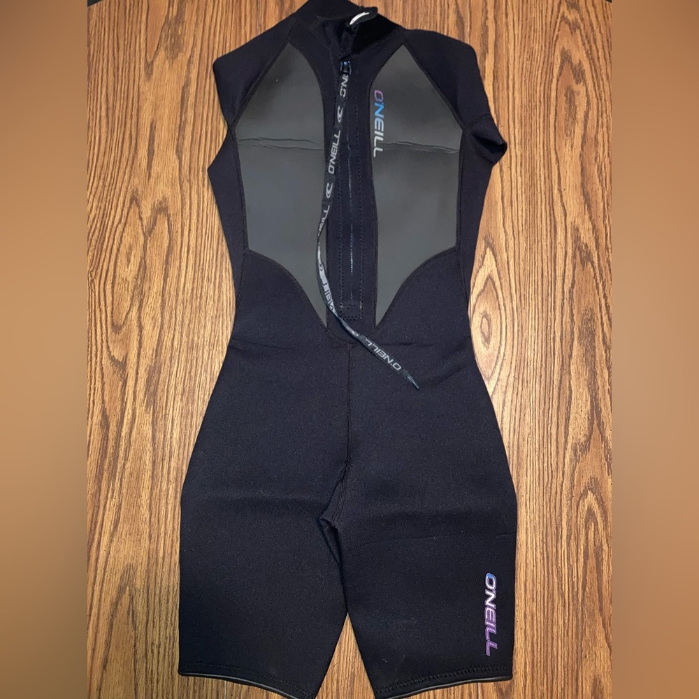(O’Neill) women’s wet suit